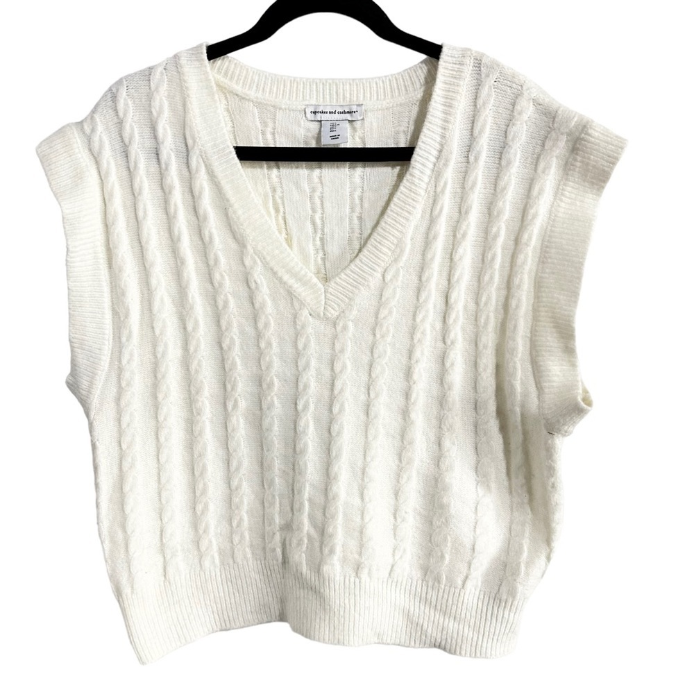 Cupcakes and Cashmere Ivory Oversized Knit V-Neck Sleeveless Pullover Sweater L